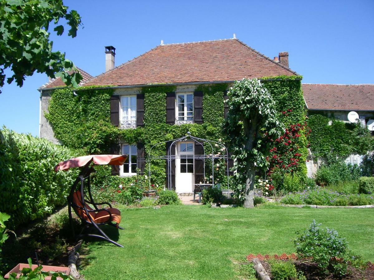 Bed and Breakfast La Ferme Le Merger à La Ferté-Gaucher Extérieur photo